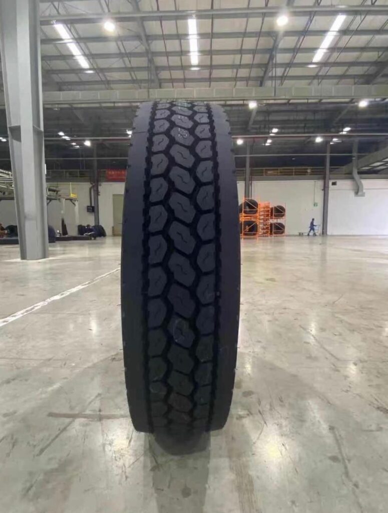 Closed Shoulder Drive pattern 295/75R22.5 - 16PR